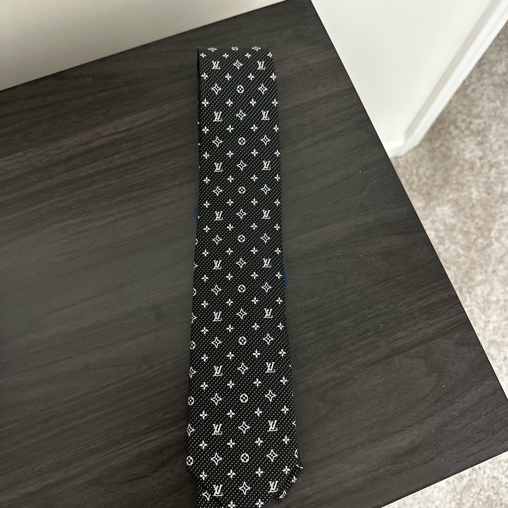 Louis Vuitton Black and White Monogram Tie